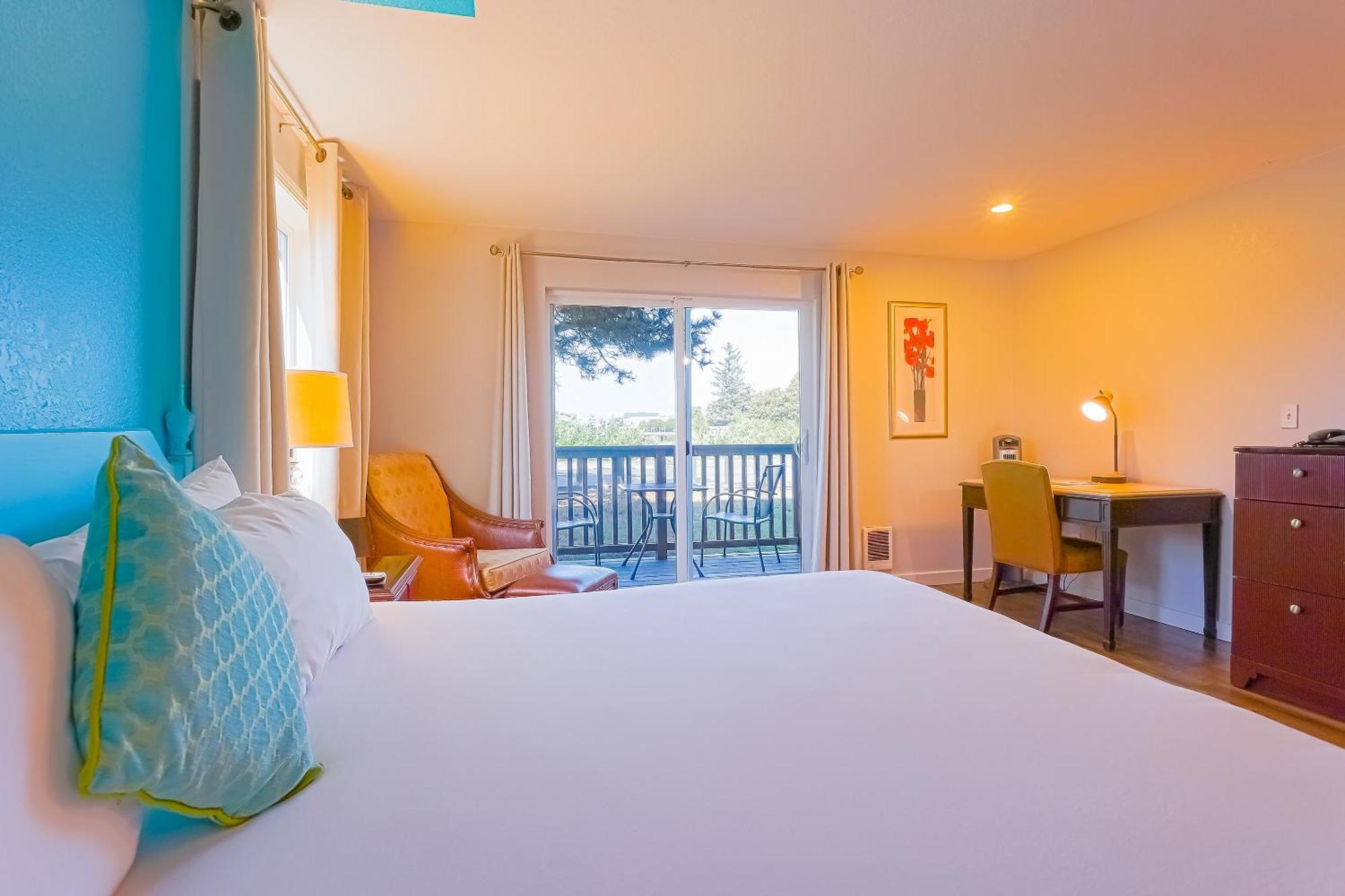 Coast River Inn By Oyo Seaside Buitenkant foto