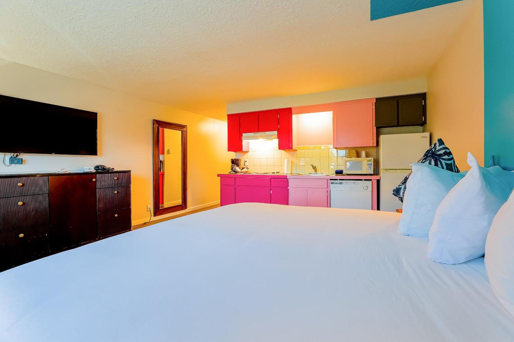 Coast River Inn By Oyo Seaside Buitenkant foto