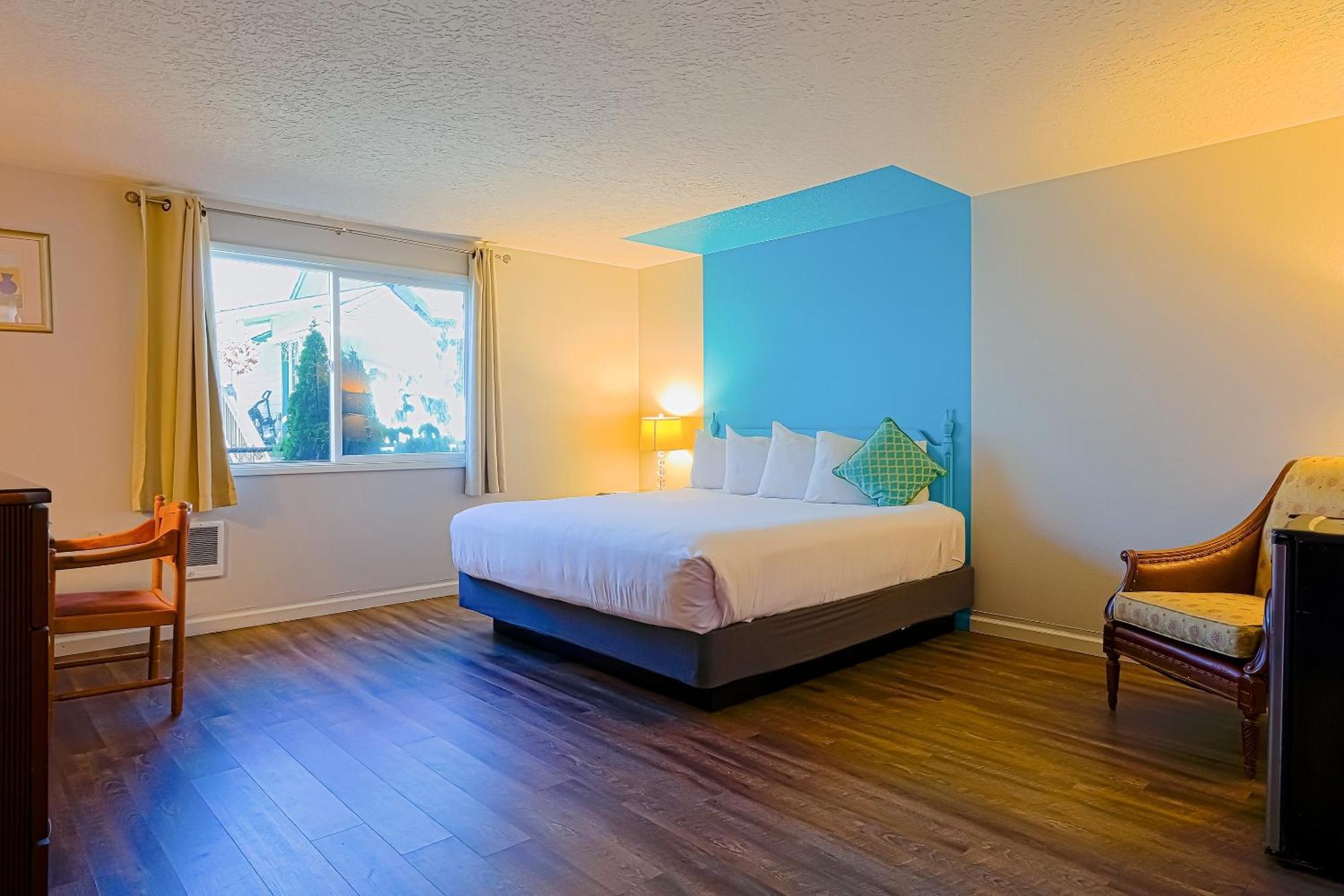 Coast River Inn By Oyo Seaside Buitenkant foto