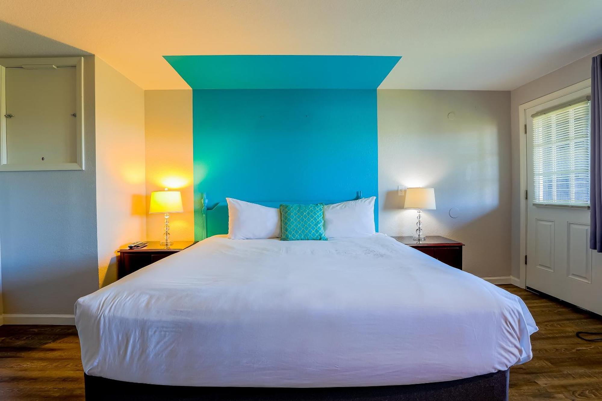 Coast River Inn By Oyo Seaside Buitenkant foto