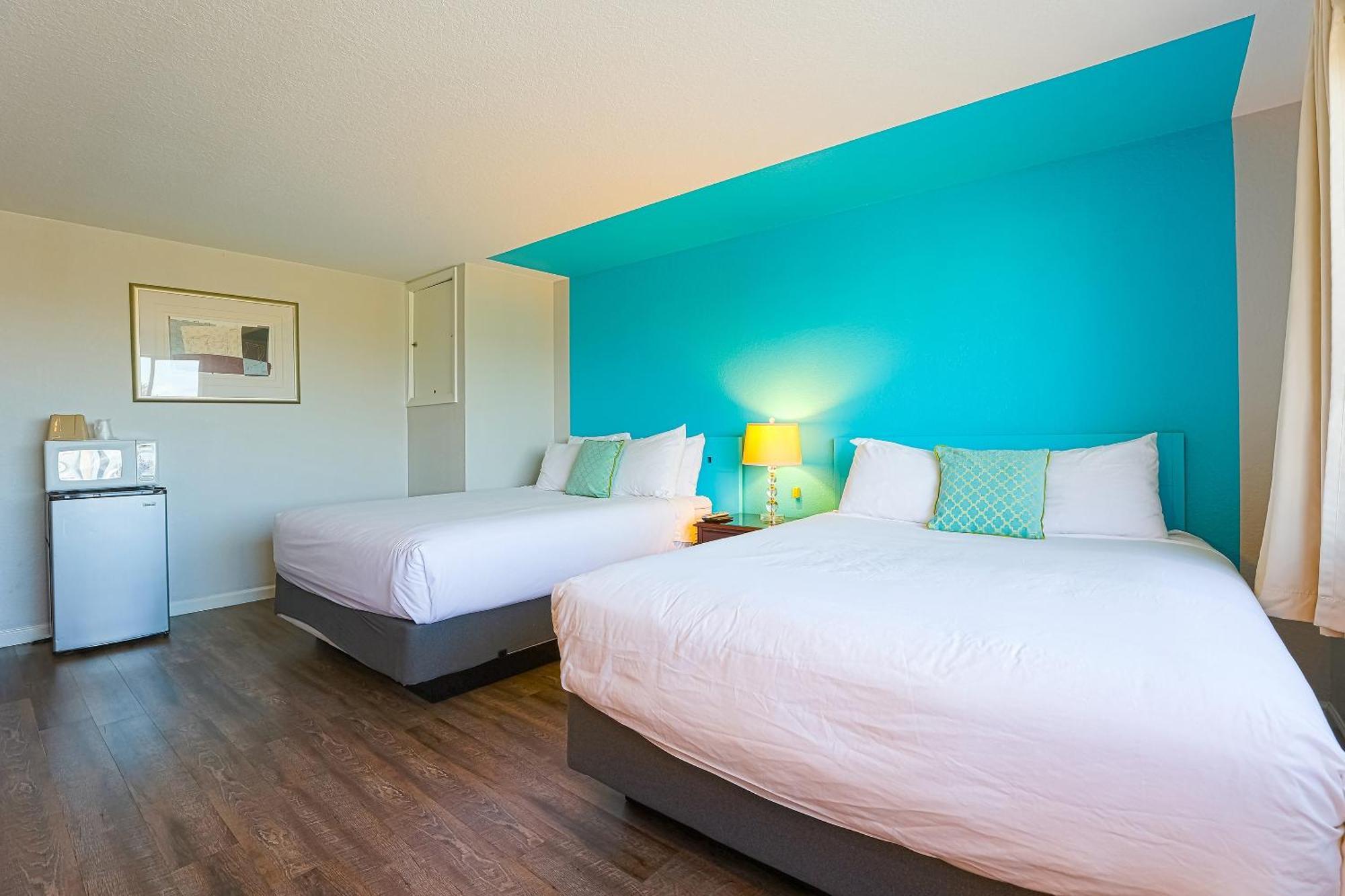 Coast River Inn By Oyo Seaside Buitenkant foto