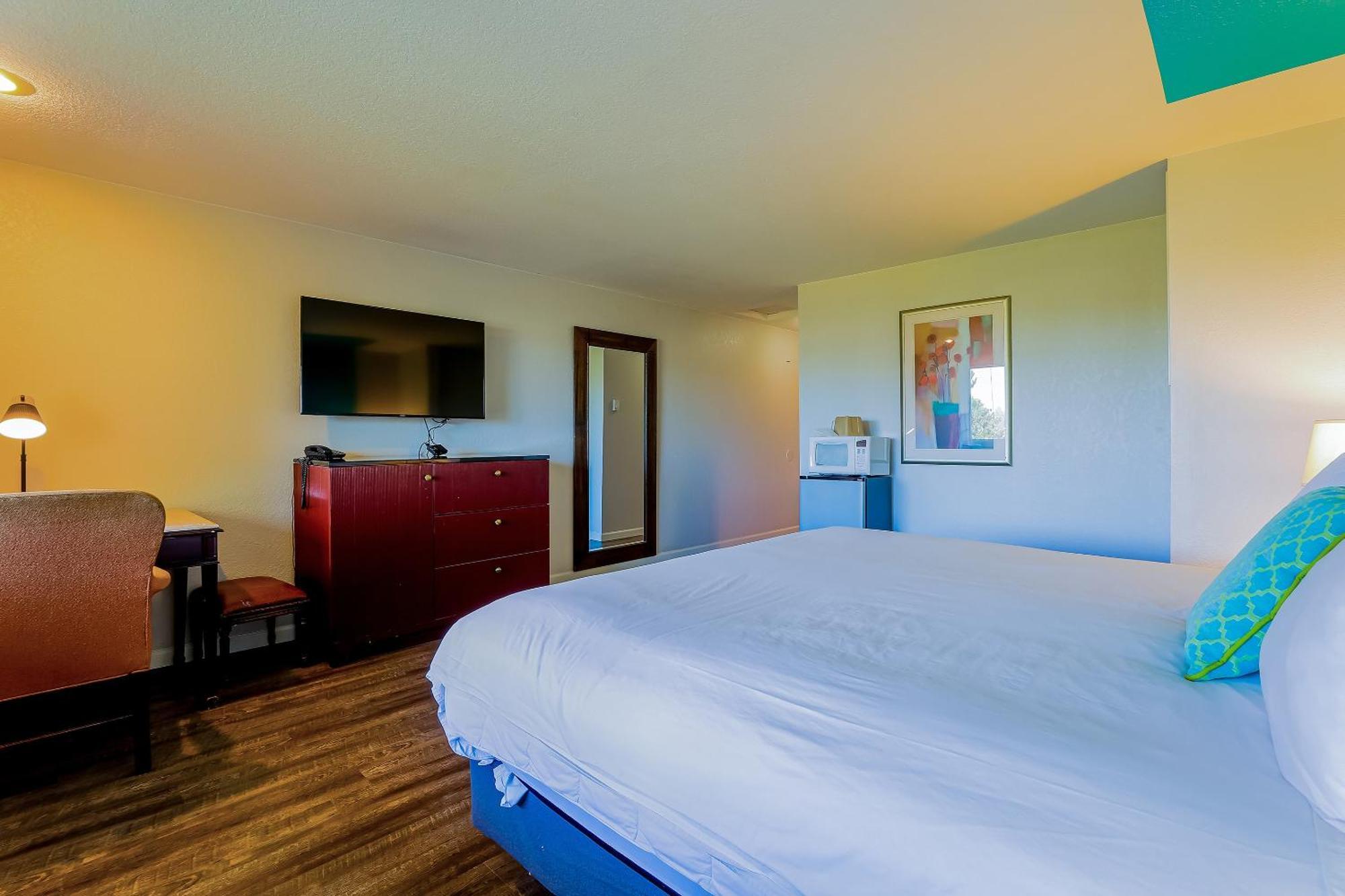 Coast River Inn By Oyo Seaside Buitenkant foto